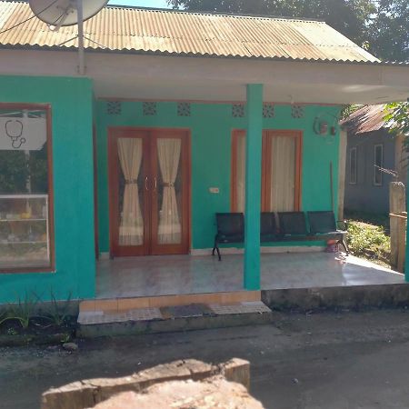 Yoland Guesthouse Gili Air Exterior foto