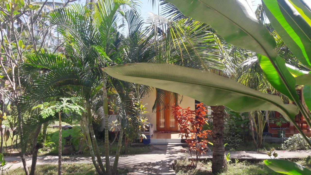 Yoland Guesthouse Gili Air Exterior foto